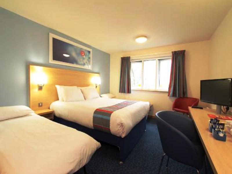 Travelodge Leeds Central Zewnętrze zdjęcie