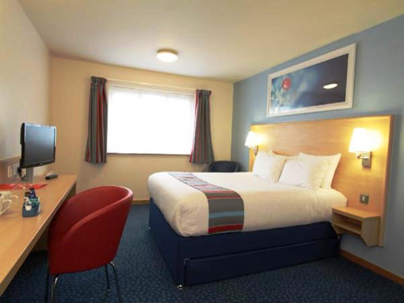 Travelodge Leeds Central Zewnętrze zdjęcie
