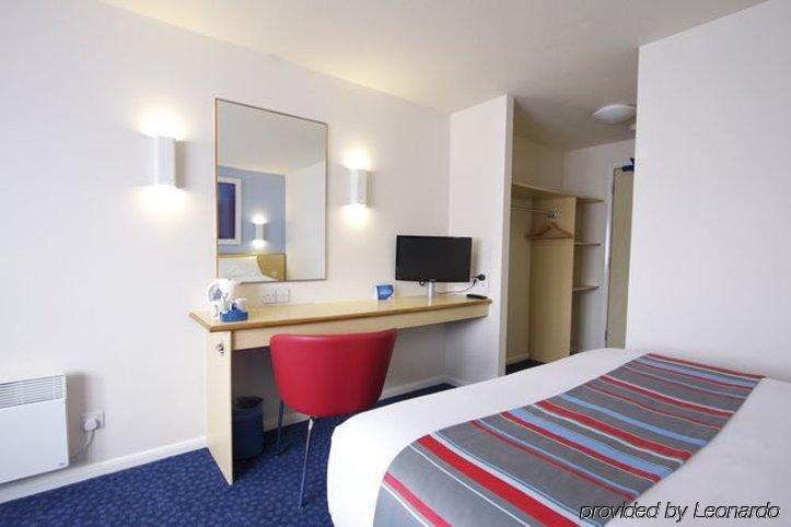 Travelodge Leeds Central Zewnętrze zdjęcie