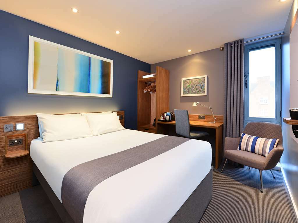 Travelodge Leeds Central Pokój zdjęcie